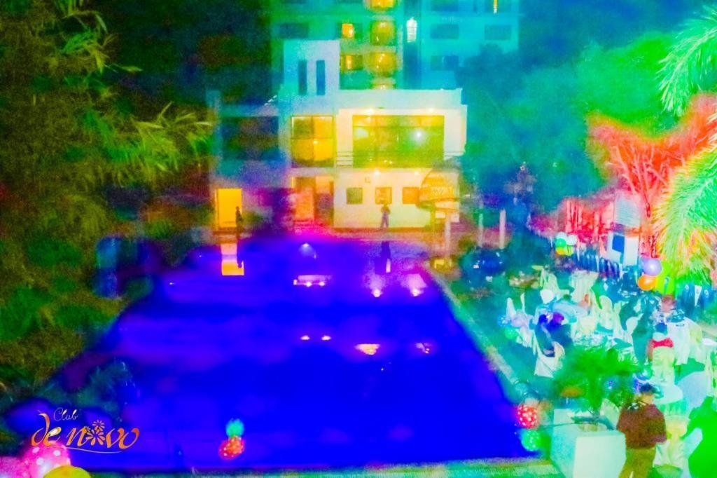 Club Denovo Hotell Butwāl Eksteriør bilde
